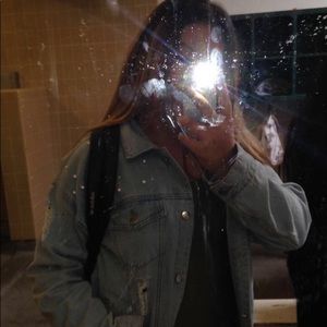 Meet your Posher, Domonique